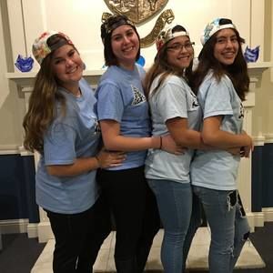 Meet your Posher, Christina